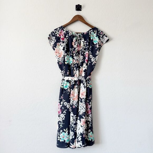 LC Lauren Conrad Floral Cap Sleeve Pleat Neck Tie Waist Dress Size XXL - Picture 6 of 8